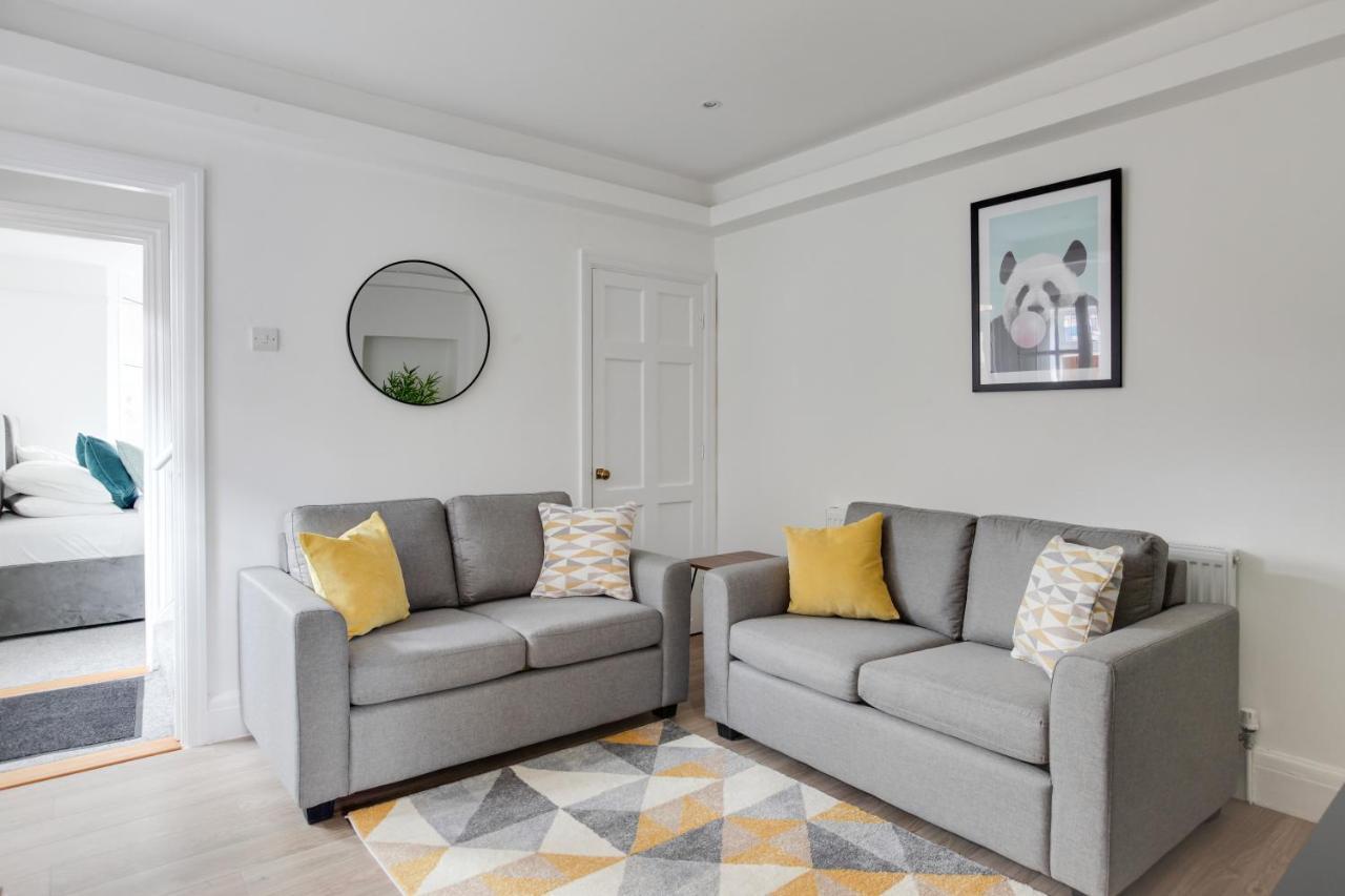 Spacious Three Bedroom House - Free Parking & Wifi Chelmsford Luaran gambar